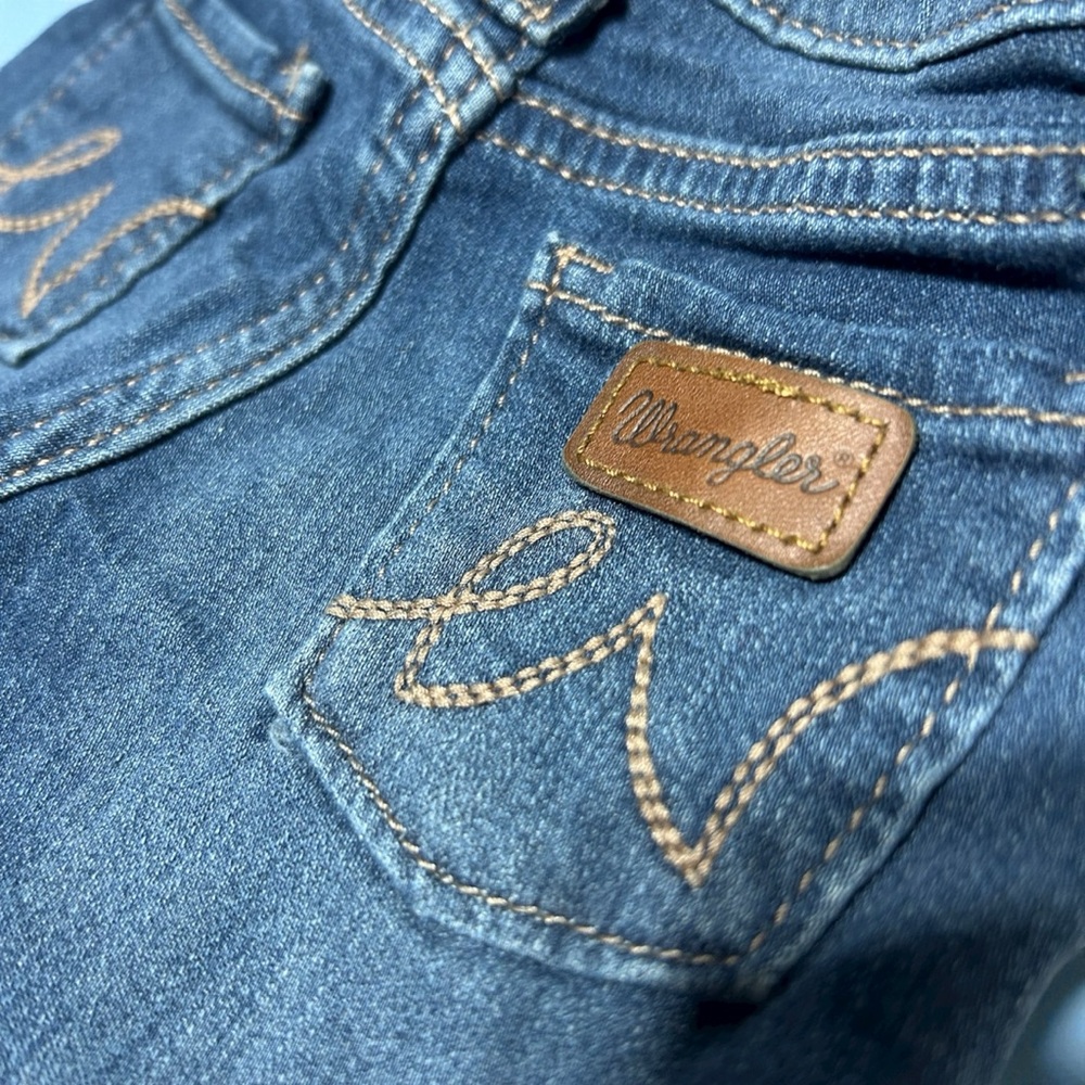 Baby Girls Wrangler Classic Blue Jeans with Tan Stitching (3-6 mos)
